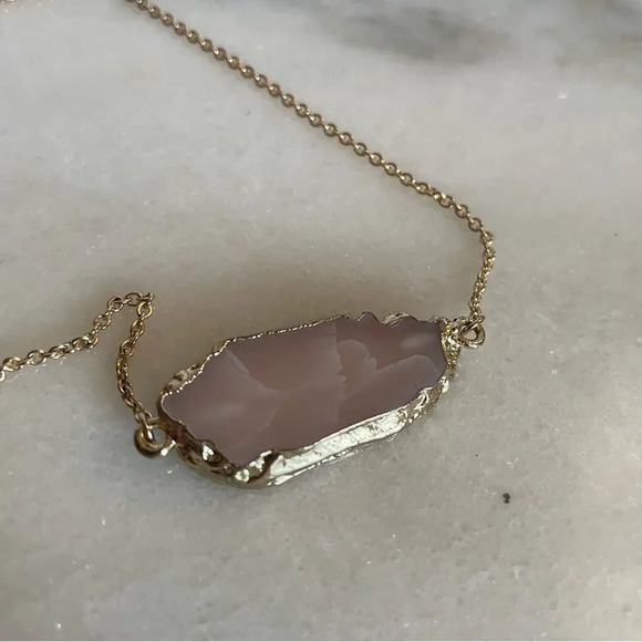 Purple / lilac agate  crystal stone two layer necklace - Picture 3 of 3
